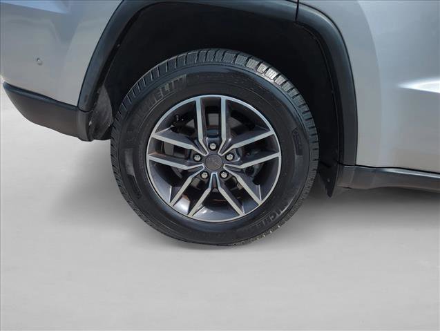 Used 2019 Jeep Grand Cherokee Limited RWD image 29