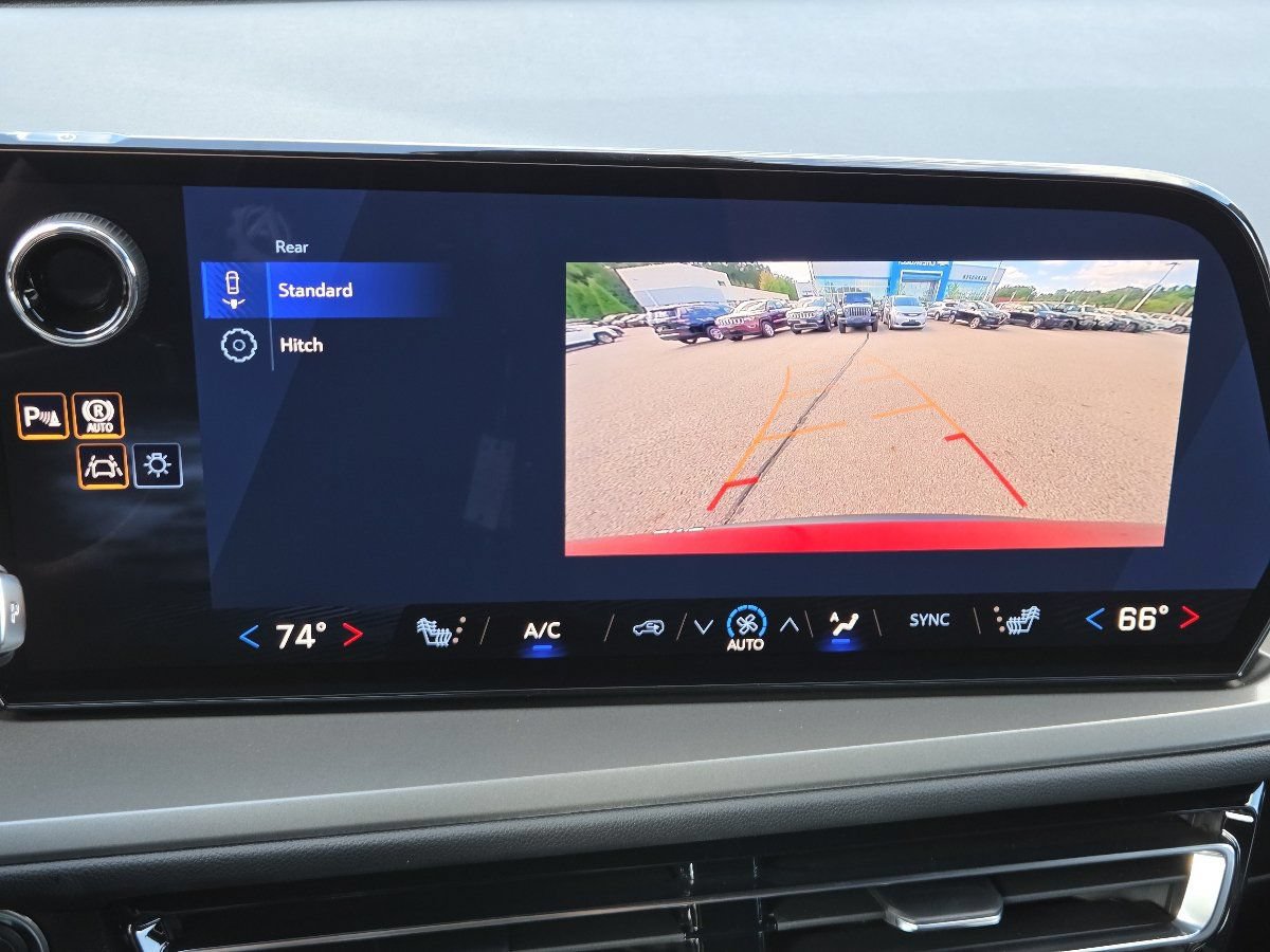 New 2027 Chevrolet Traverse LT AWD/4WD image 8