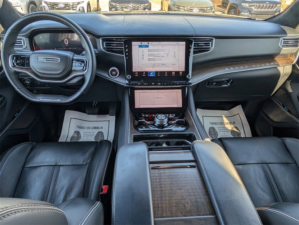 Used 2023 Jeep Grand Wagoneer L Series II image 9