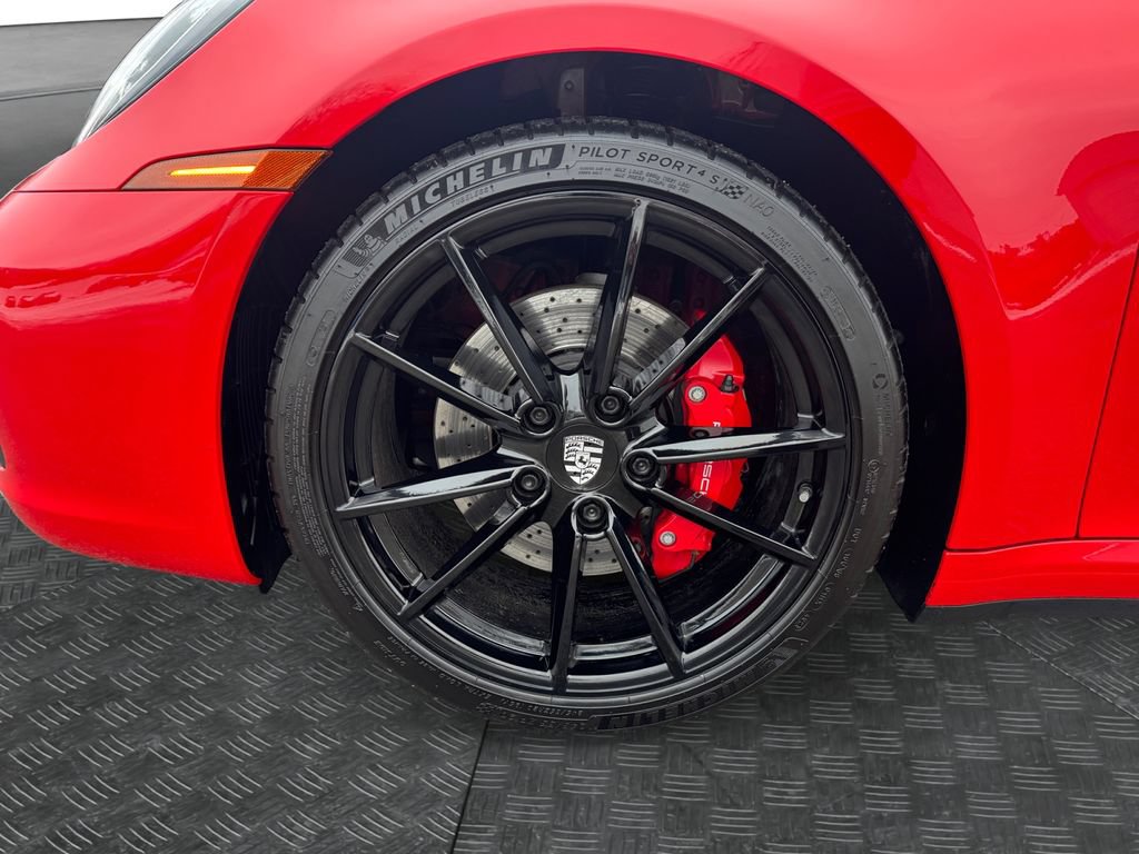 Used 2020 Porsche 911 Carrera S w/ Premium Package RWD image 14