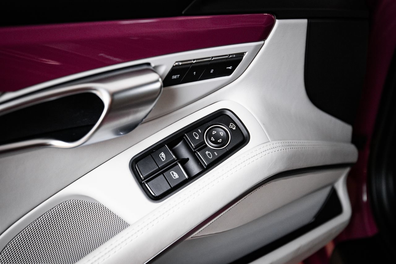 New 2025 Porsche 718 Cayman RWD image 22
