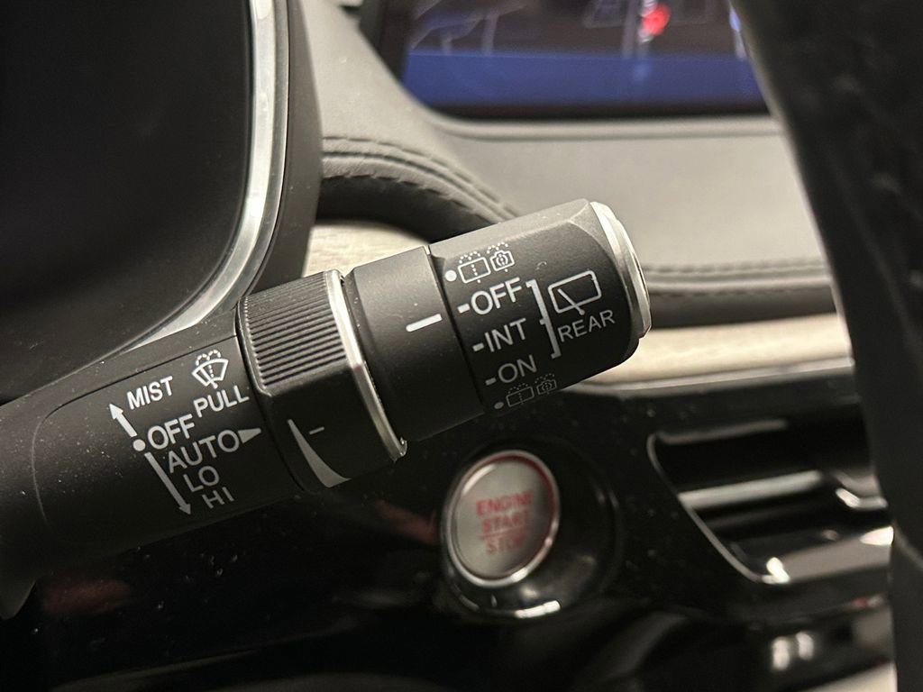 Used 2023 Acura MDX SH-AWD w/ Advance Package image 20