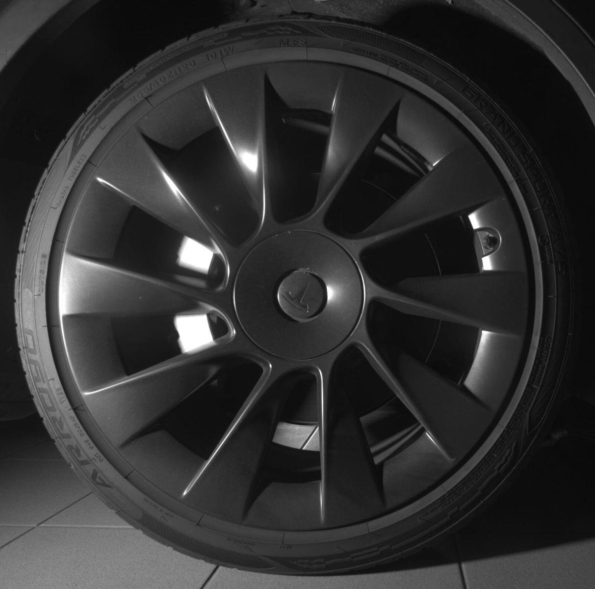 Used 2021 Tesla Model Y Long Range AWD/4WD image 11