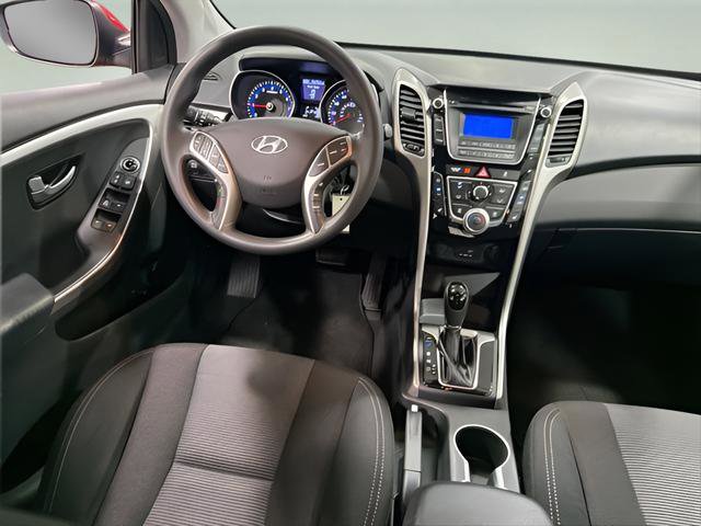 Used 2015 Hyundai Elantra GT FWD image 23