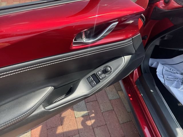 Used 2023 MAZDA MX-5 Miata Grand Touring RWD image 11