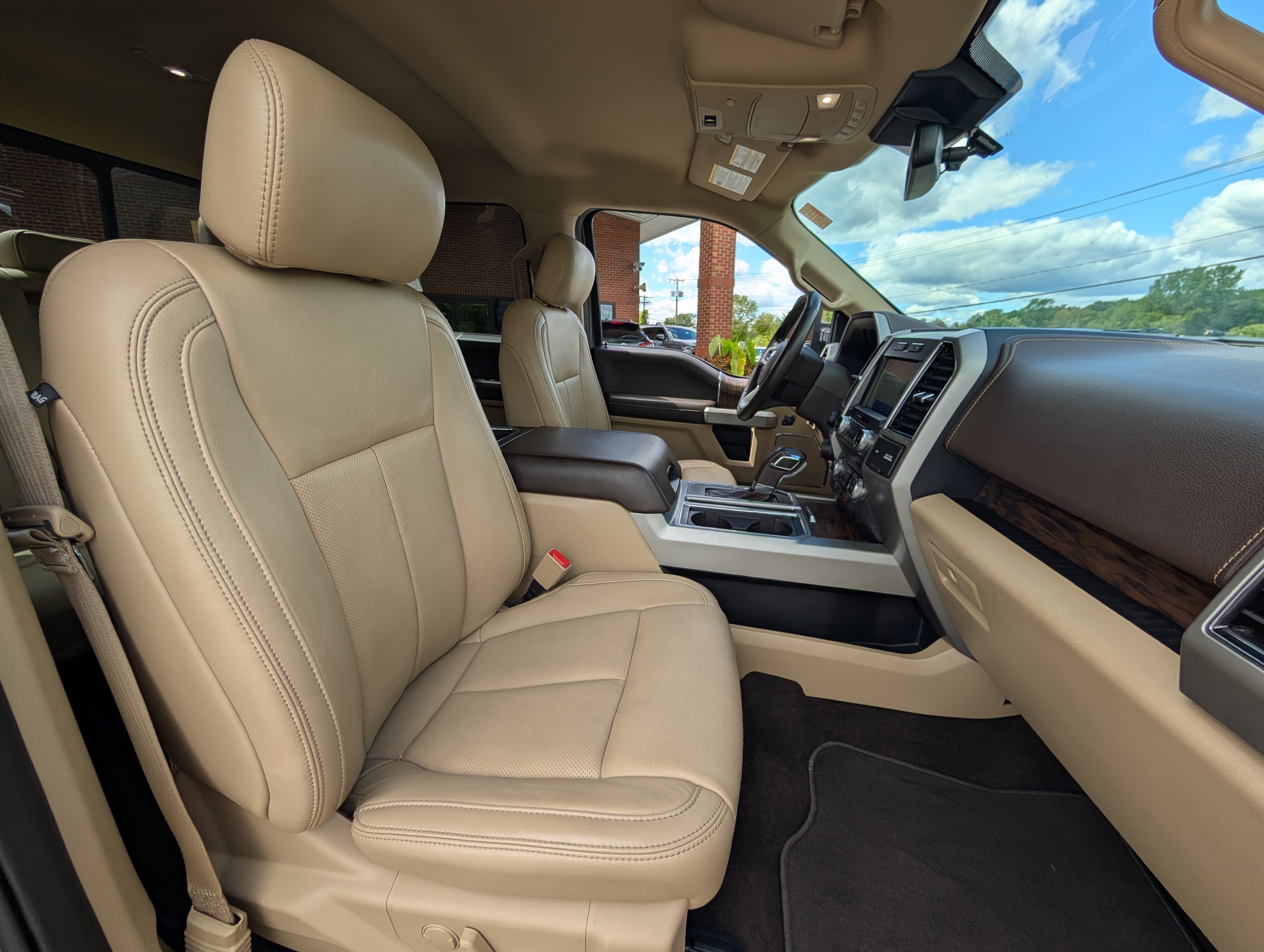 Used 2019 Ford F150 Lariat w/ Equipment Group 502A Luxury image 49
