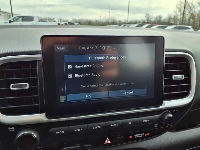 Used 2025 Hyundai Venue SEL image 43