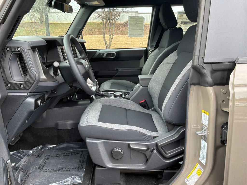 New 2025 Ford Bronco 4-Door w/ Sasquatch Package AWD/4WD image 9