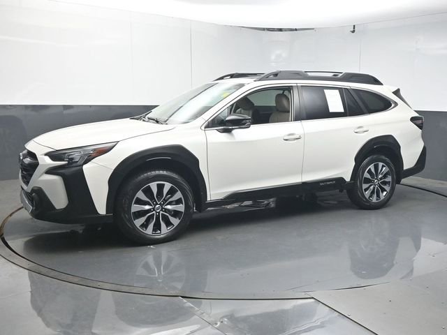 Used 2023 Subaru Outback Limited XT image 4