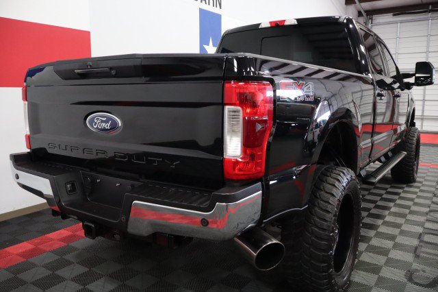 Used 2017 Ford F250 Lariat w/ Lariat Ultimate Package AWD/4WD image 22