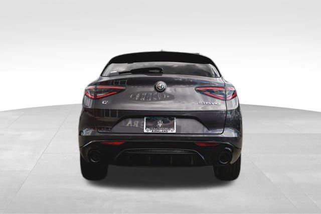 New 2025 Alfa Romeo Stelvio Sprint image 13
