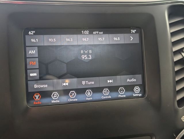 Used 2020 Jeep Cherokee Latitude Plus image 18