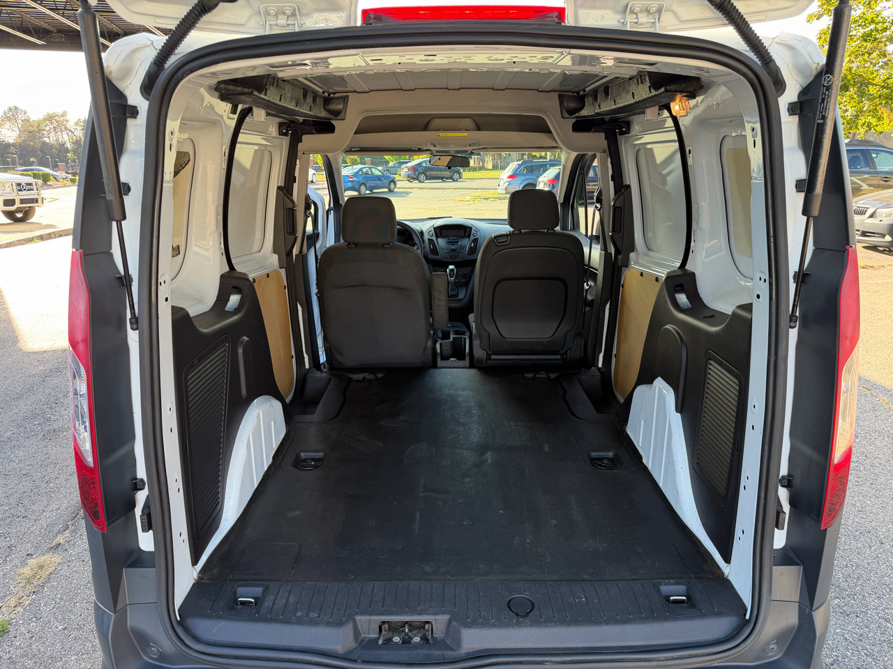 Used 2015 Ford Transit Connect XL image 15