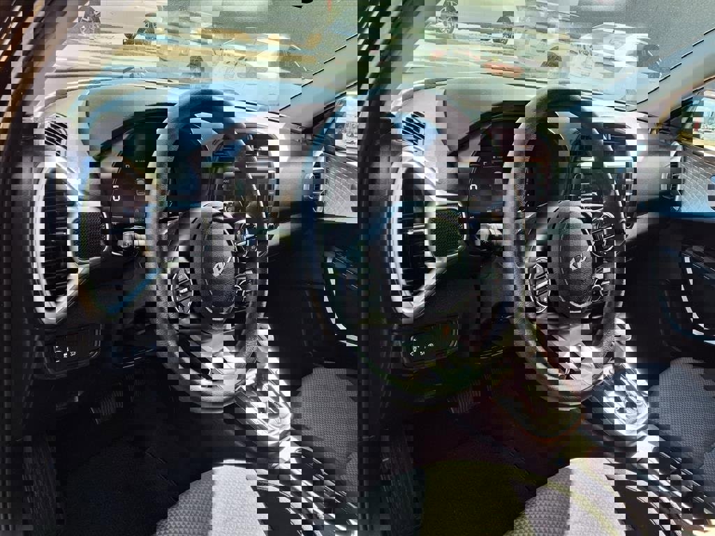 Used 2023 Kia Soul LX image 10