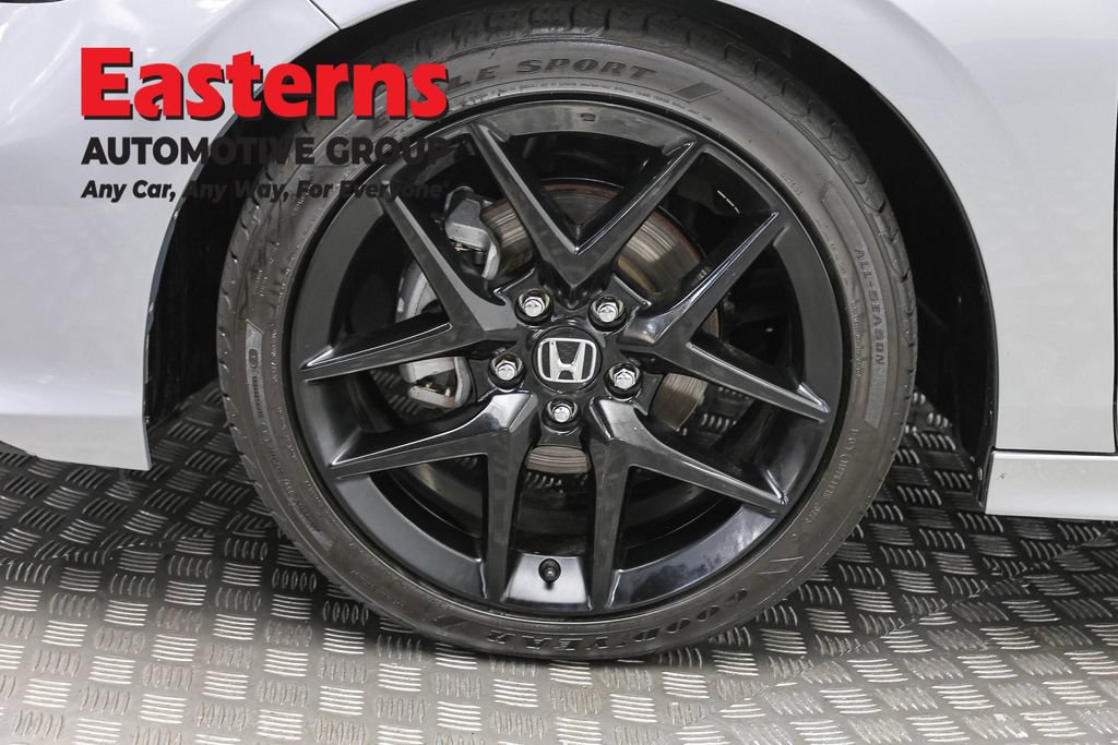 Used 2025 Honda Civic Sport image 31