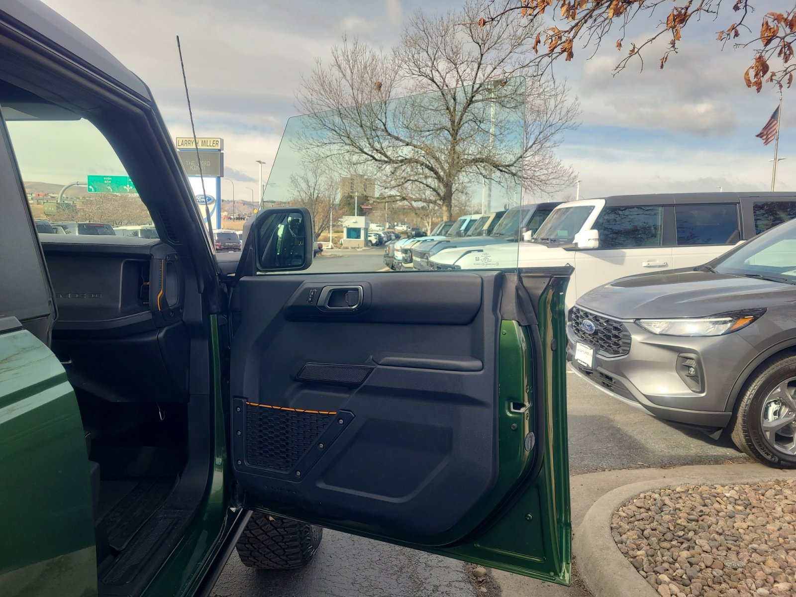 Certified 2024 Ford Bronco Badlands w/ Sasquatch Package image 16