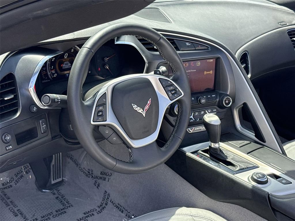Used 2014 Chevrolet Corvette Stingray Convertible RWD image 9