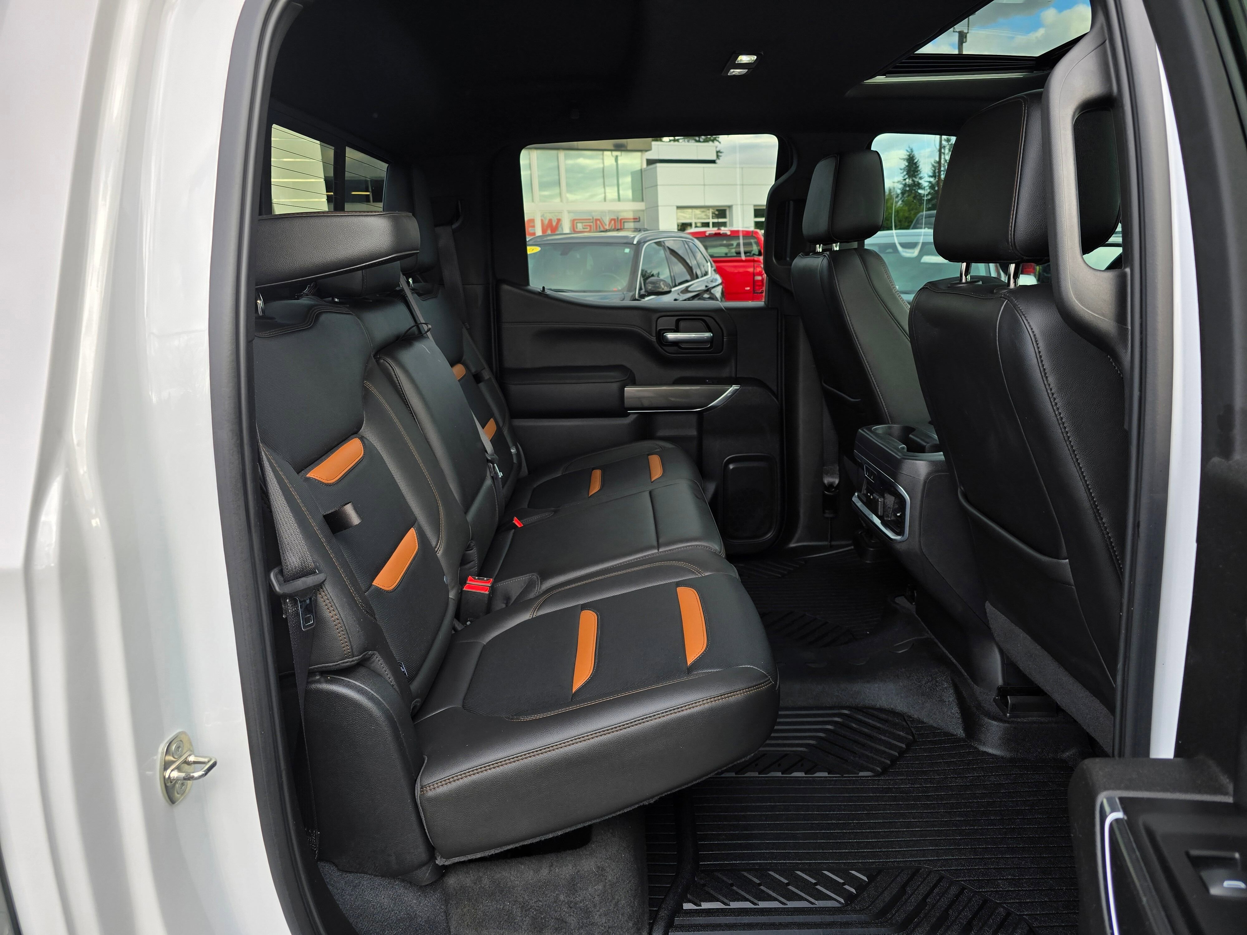 Used 2020 GMC Sierra 1500 AT4 w/ AT4 Premium Package AWD/4WD image 12