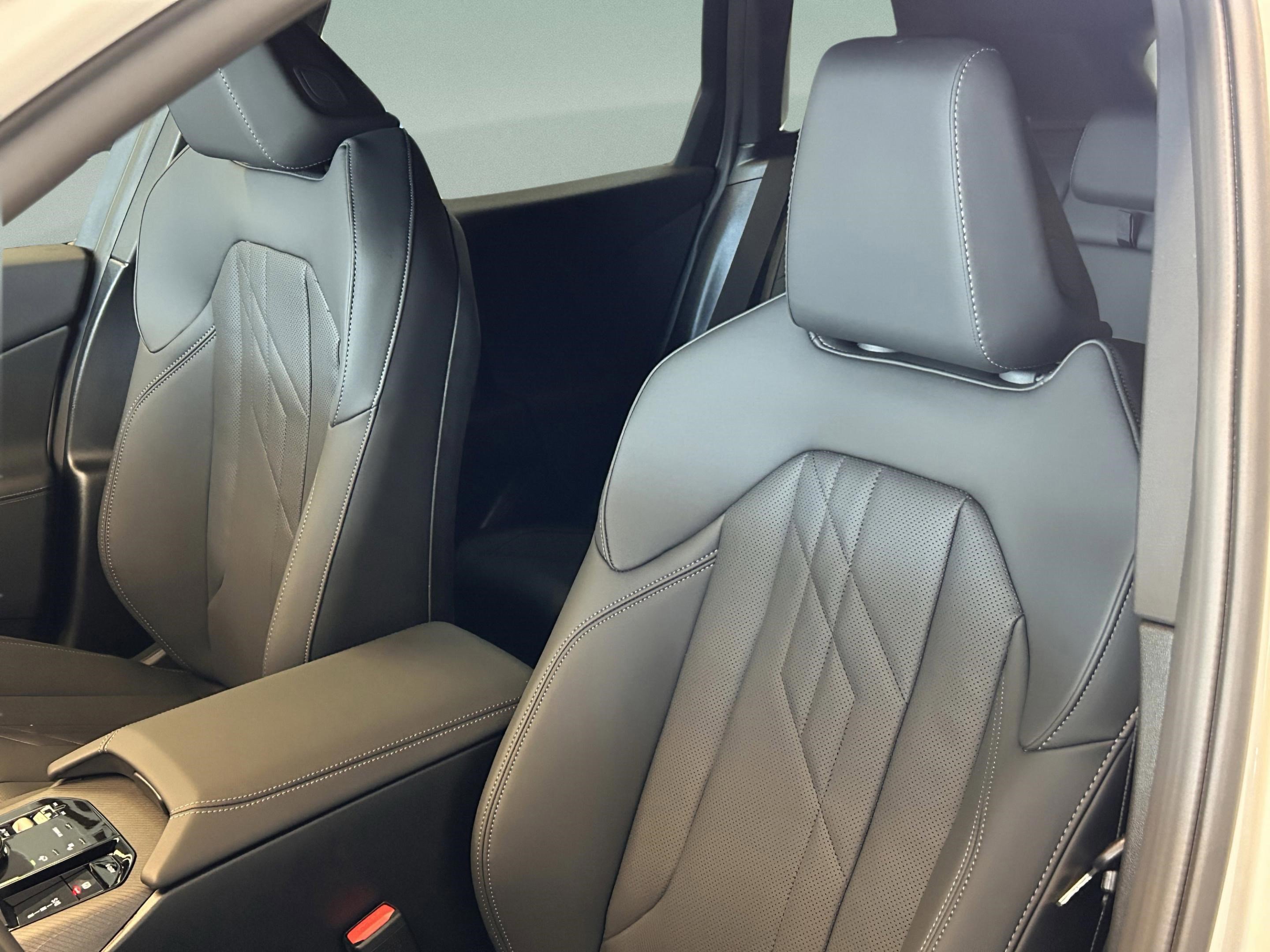 Used 2026 BMW X3 xDrive30 w/ Convenience Package AWD/4WD image 22