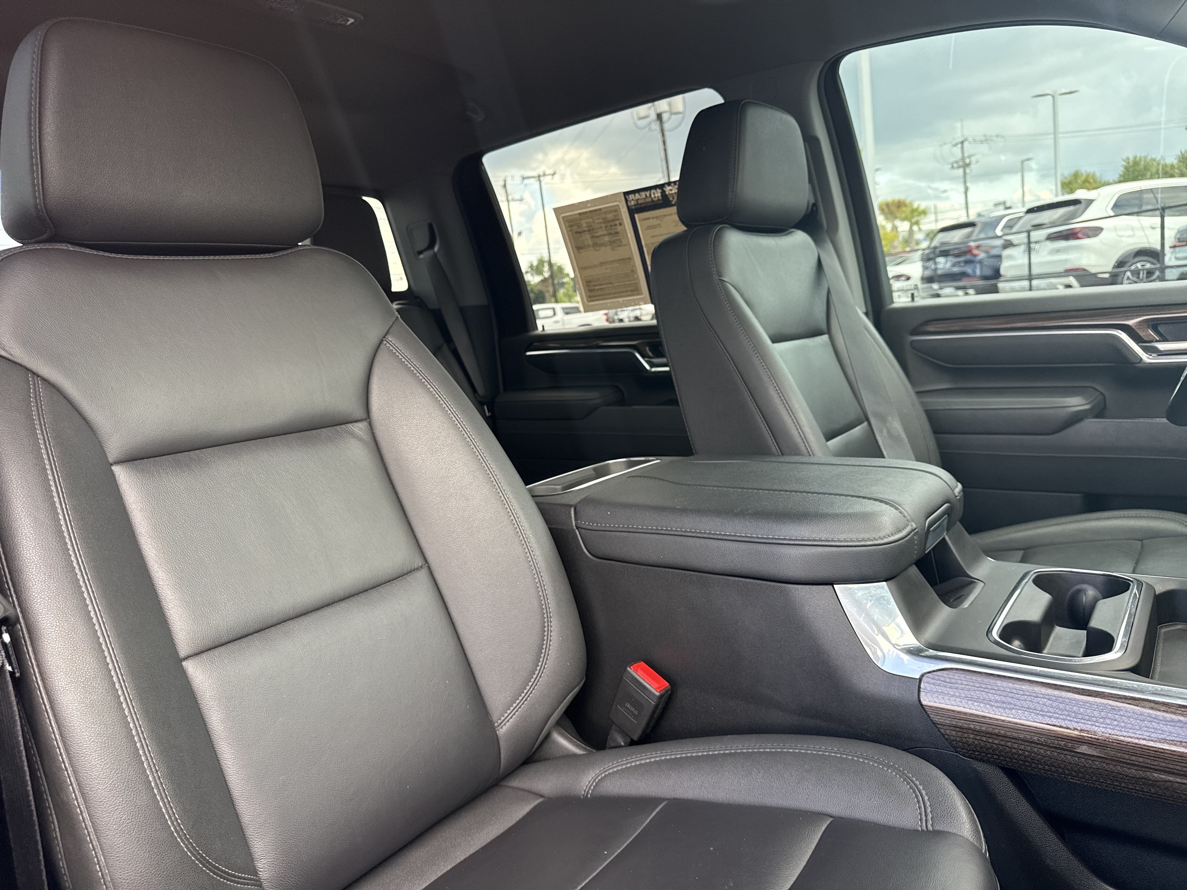 Used 2025 Chevrolet Silverado 2500 LT w/ Trail Boss Package AWD/4WD image 32