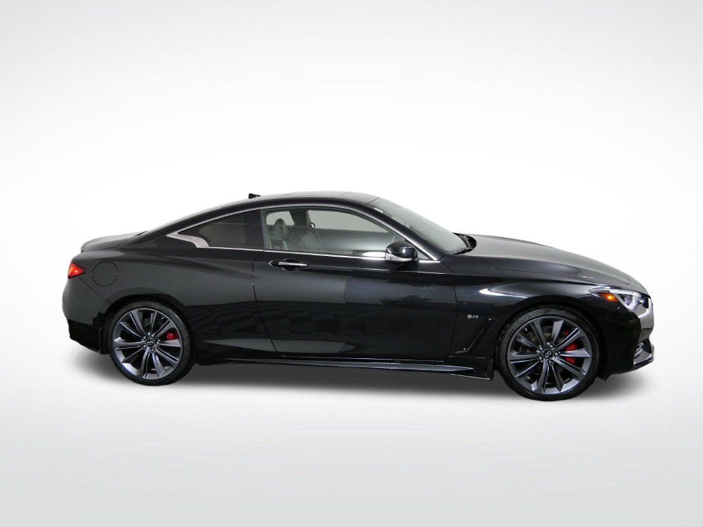 Used 2022 INFINITI Q60 Red Sport 400 AWD/4WD image 2