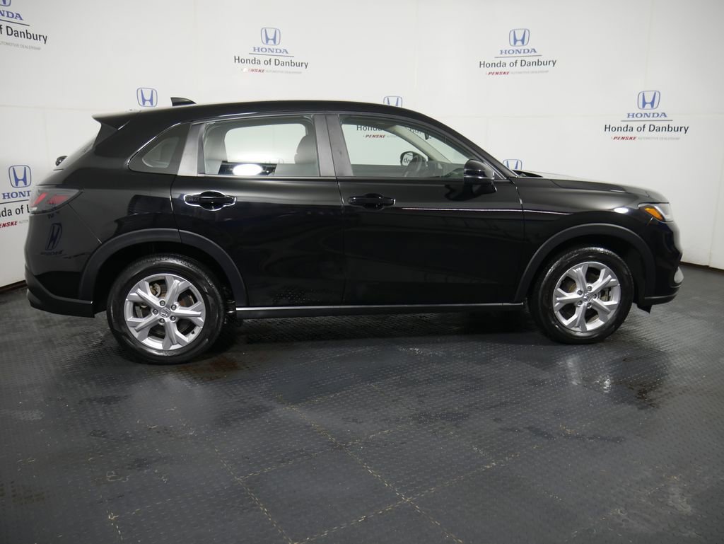 Used 2023 Honda HR-V LX image 4