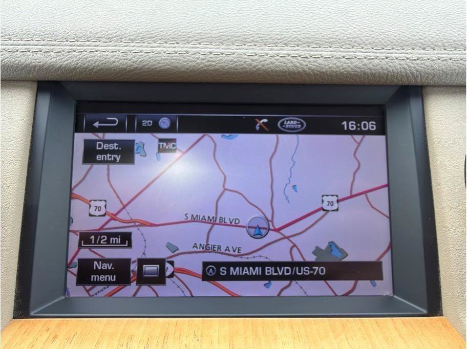 Used 2012 Land Rover LR4 HSE LUX AWD/4WD image 17