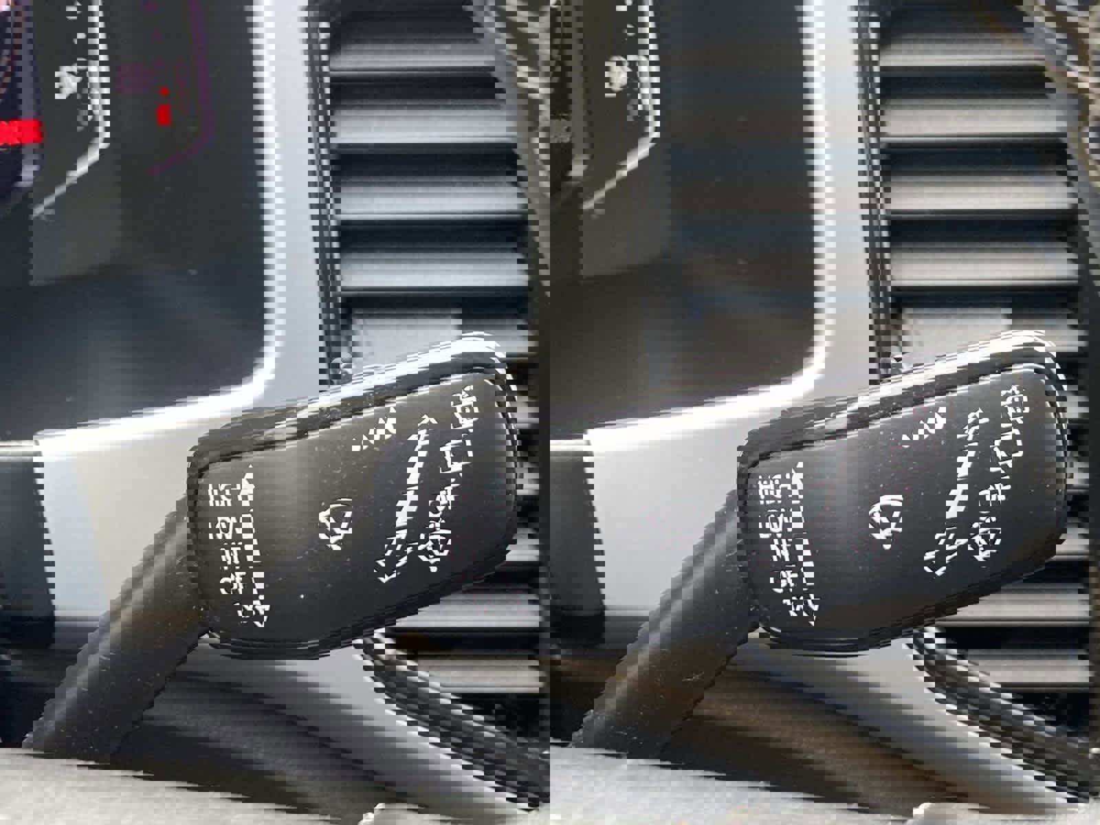 Used 2022 Volkswagen Atlas SE image 22