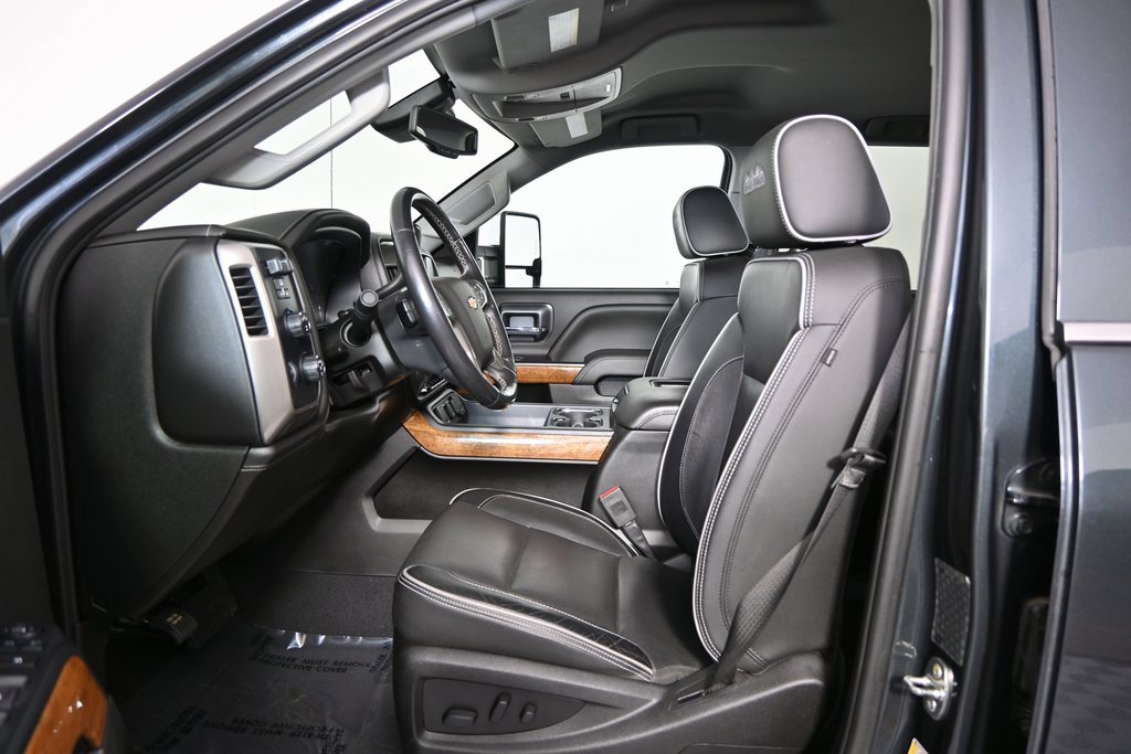 Used 2019 Chevrolet Silverado 3500 High Country w/ Duramax Plus Package image 26