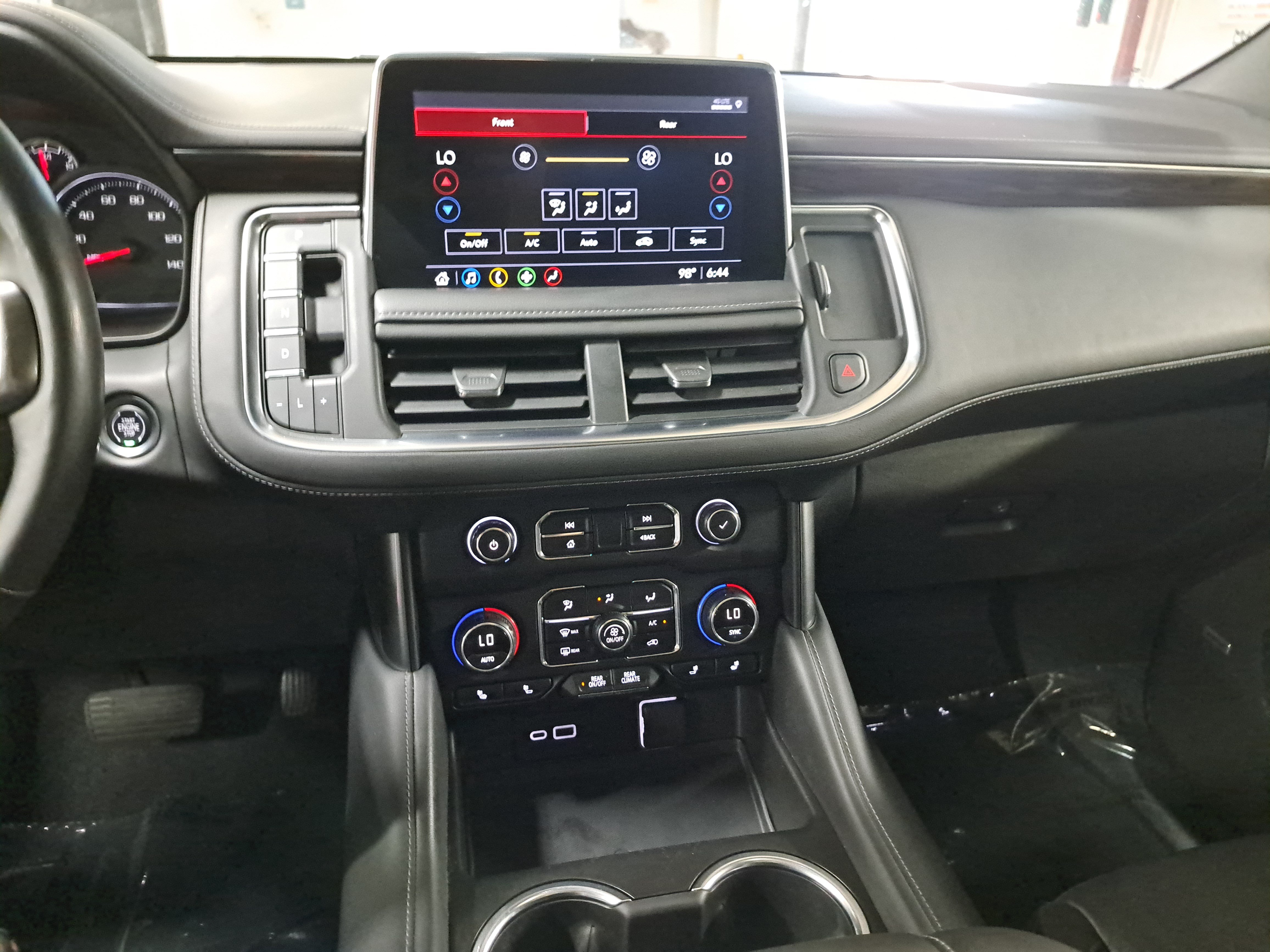 Used 2021 Chevrolet Tahoe LT w/ LT Signature Package AWD/4WD image 22