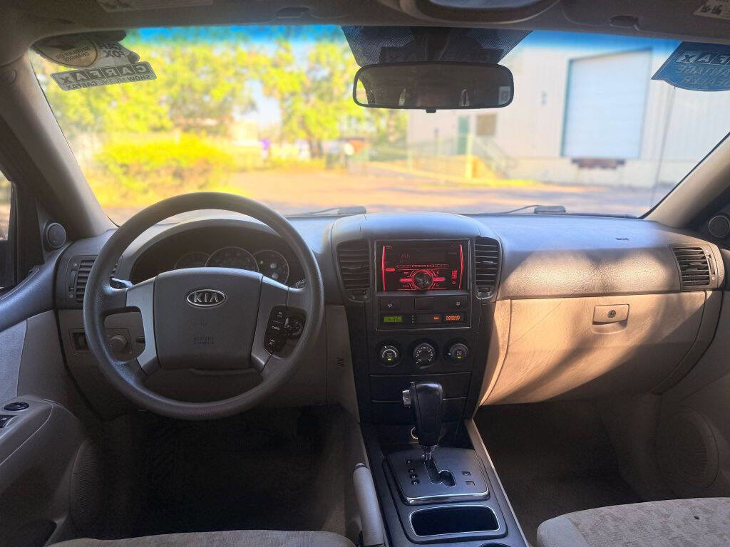 Used 2008 Kia Sorento 2WD image 12