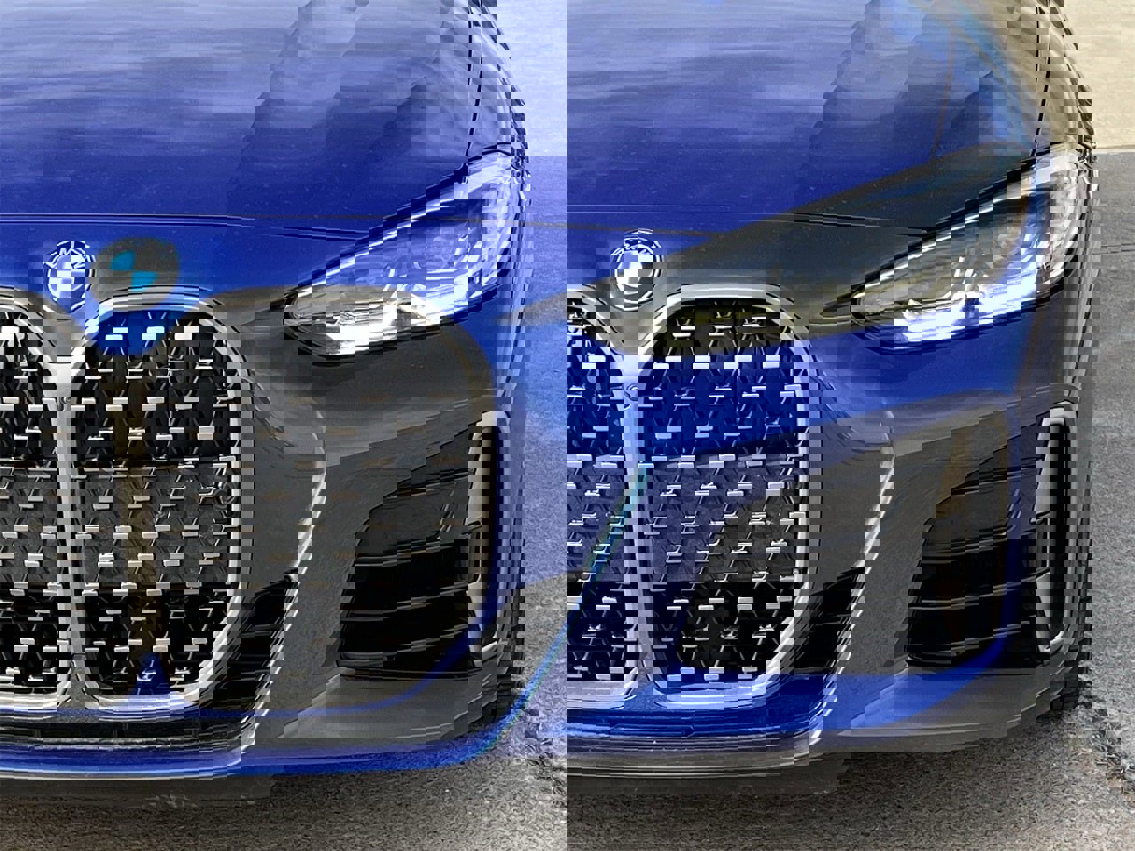 Used 2024 BMW M440i Coupe w/ Premium Package image 8