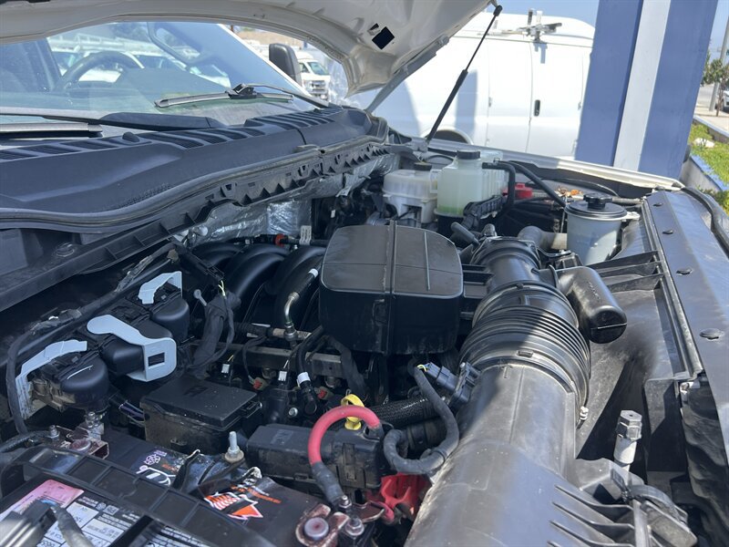 Used 2022 Ford F550 2WD Regular Cab Super Duty image 22