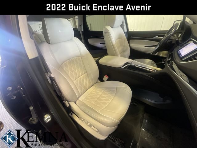 Used 2022 Buick Enclave Avenir w/ Avenir Technology Package image 30