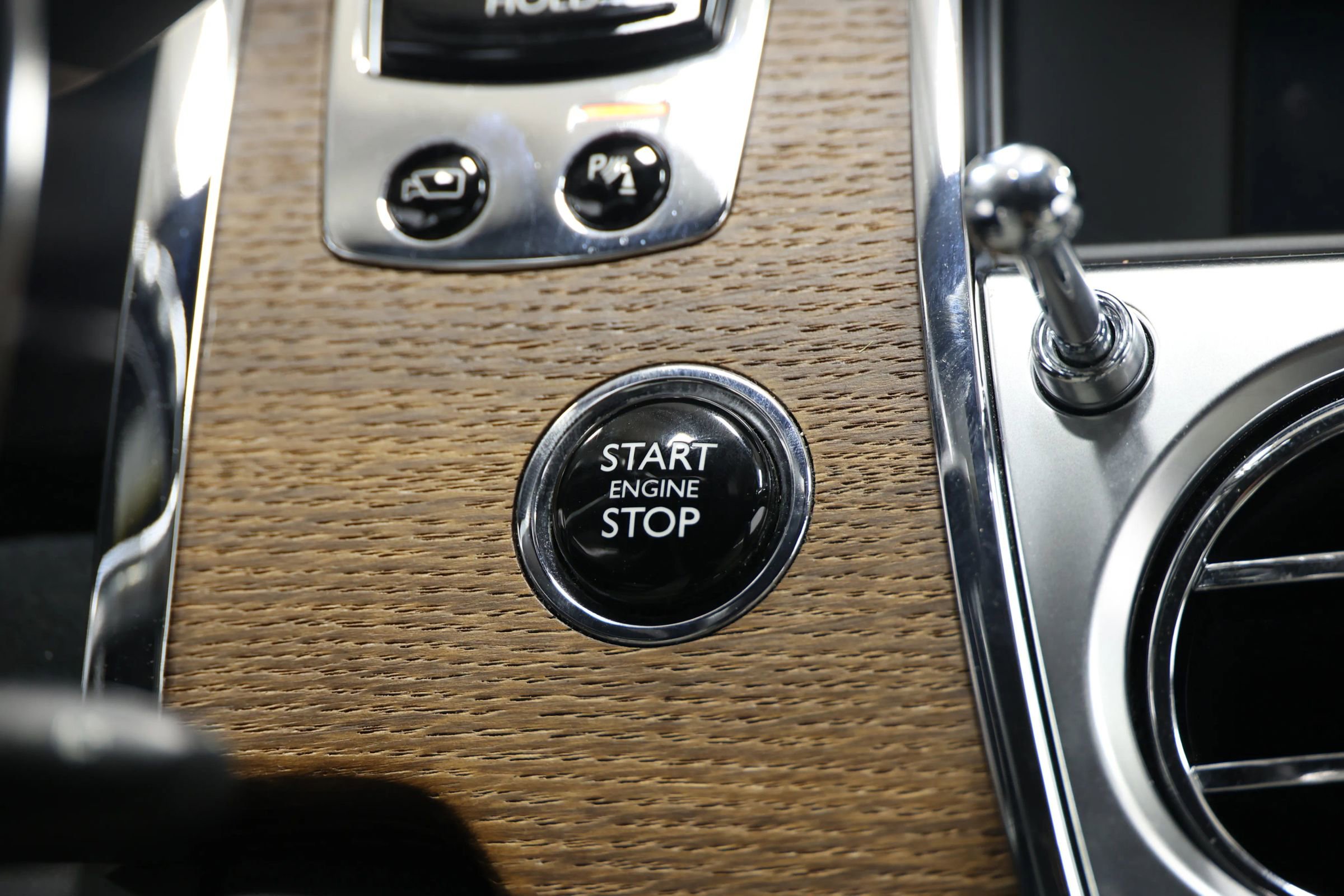 Used 2019 Rolls-Royce Ghost image 42