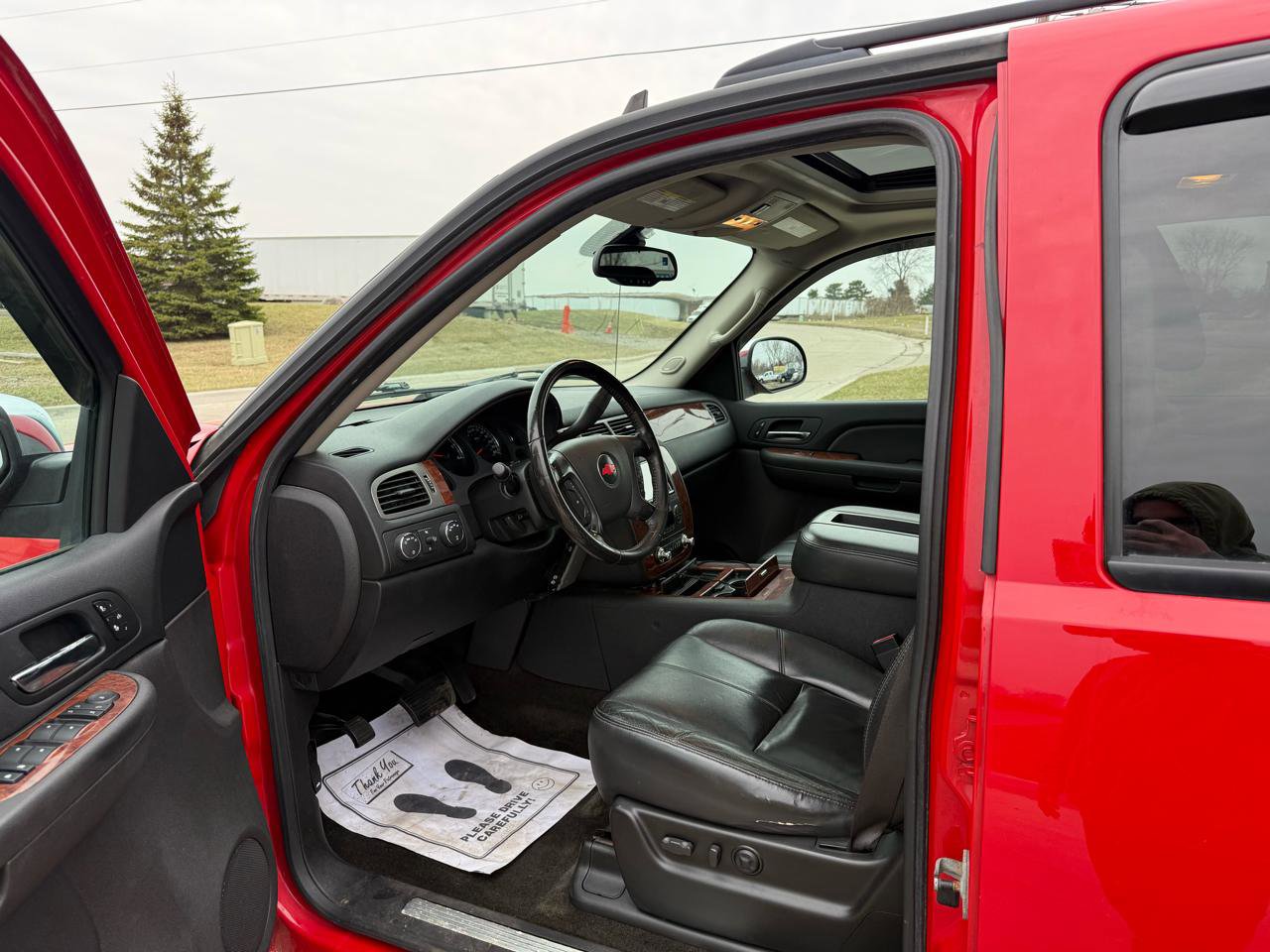 Used 2008 Chevrolet Avalanche LTZ w/ LTZ Preferred Equipment Group image 12