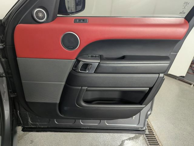 Used 2017 Land Rover Range Rover Sport SVR image 22