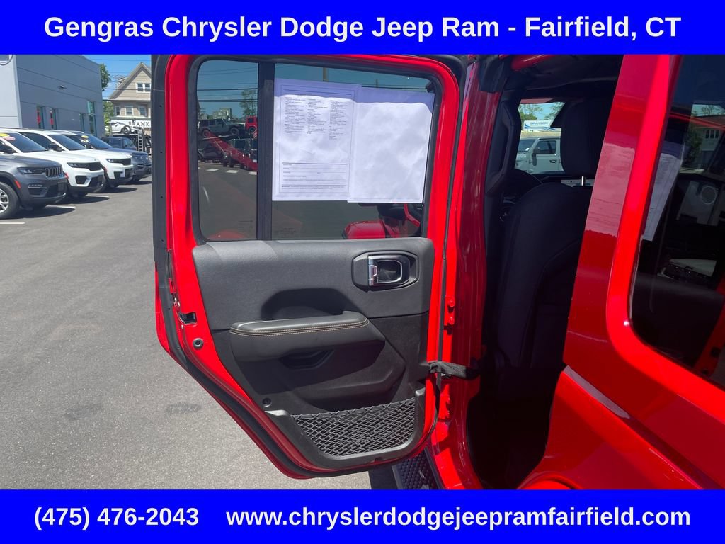 Certified 2025 Jeep Wrangler Unlimited Sahara AWD/4WD image 34