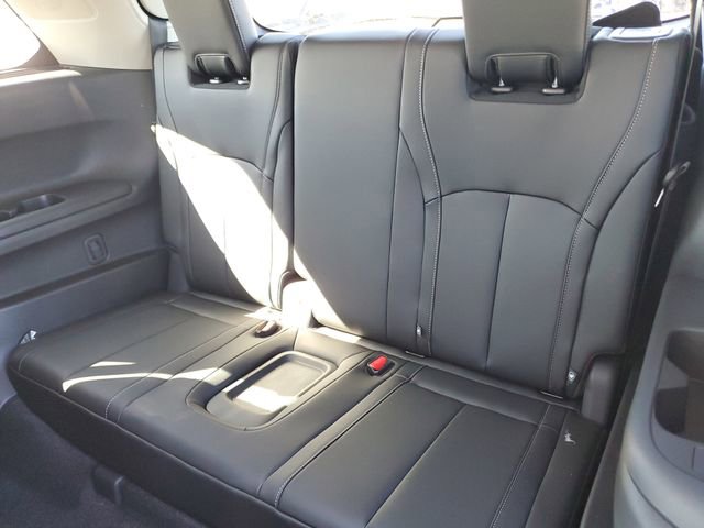 New 2026 INFINITI QX60 Luxe w/ Family Package image 15