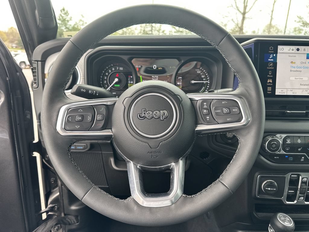 Certified 2025 Jeep Wrangler Unlimited Sahara AWD/4WD image 12