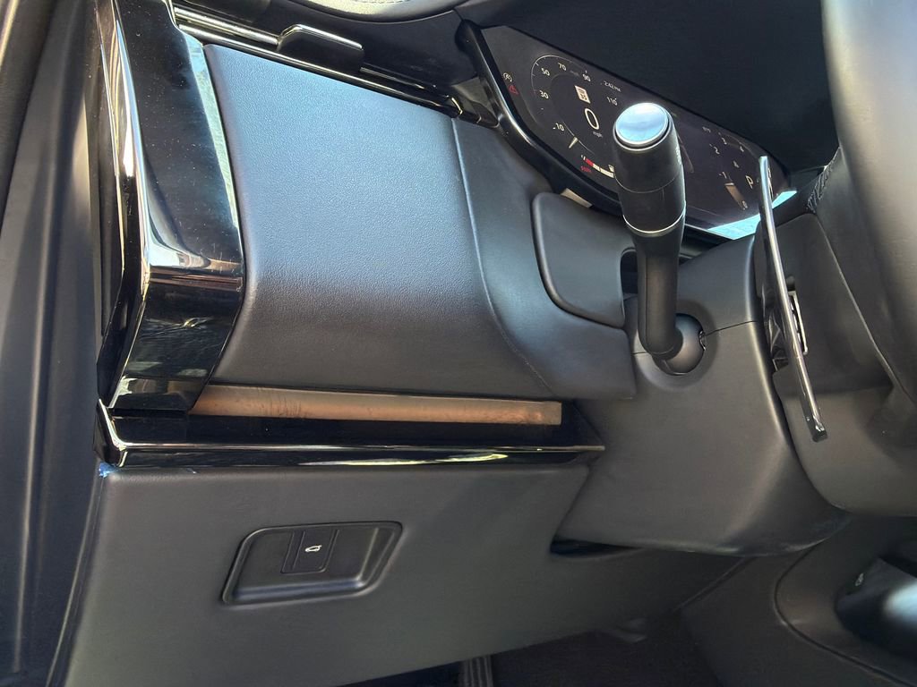 Used 2024 Land Rover Range Rover Sport SE image 33