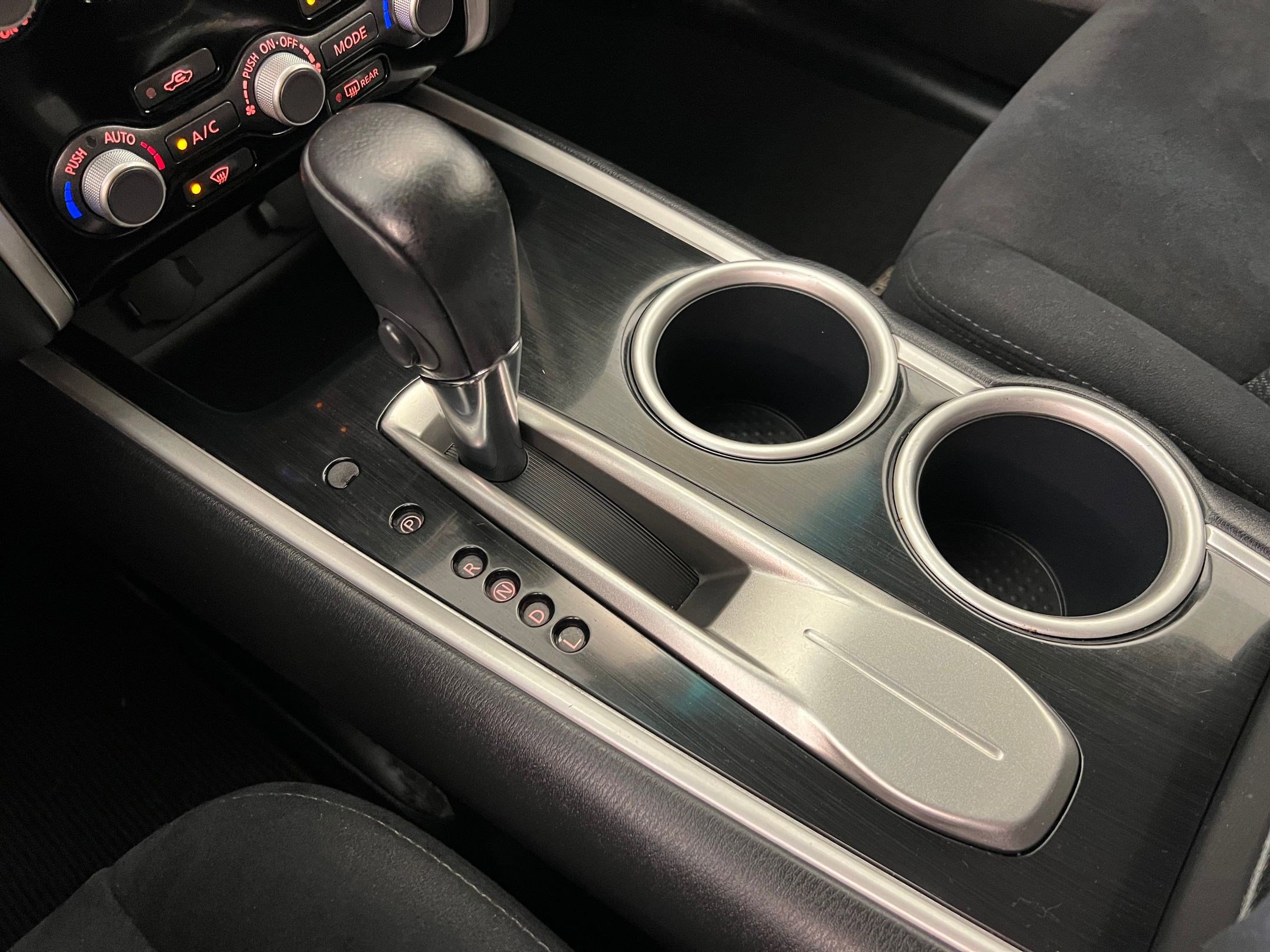 Used 2013 Nissan Pathfinder SV image 16