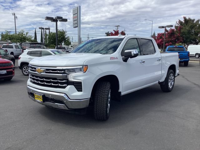 Used 2024 Chevrolet Silverado 1500 LTZ w/ LTZ Premium Package AWD/4WD image 5