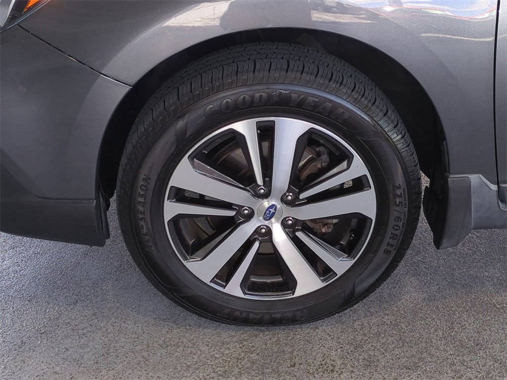 Used 2018 Subaru Outback 2.5i Limited image 11