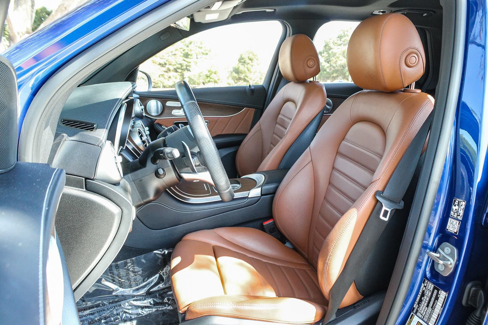 Certified 2020 Mercedes-Benz GLC 43 AMG 4MATIC image 20
