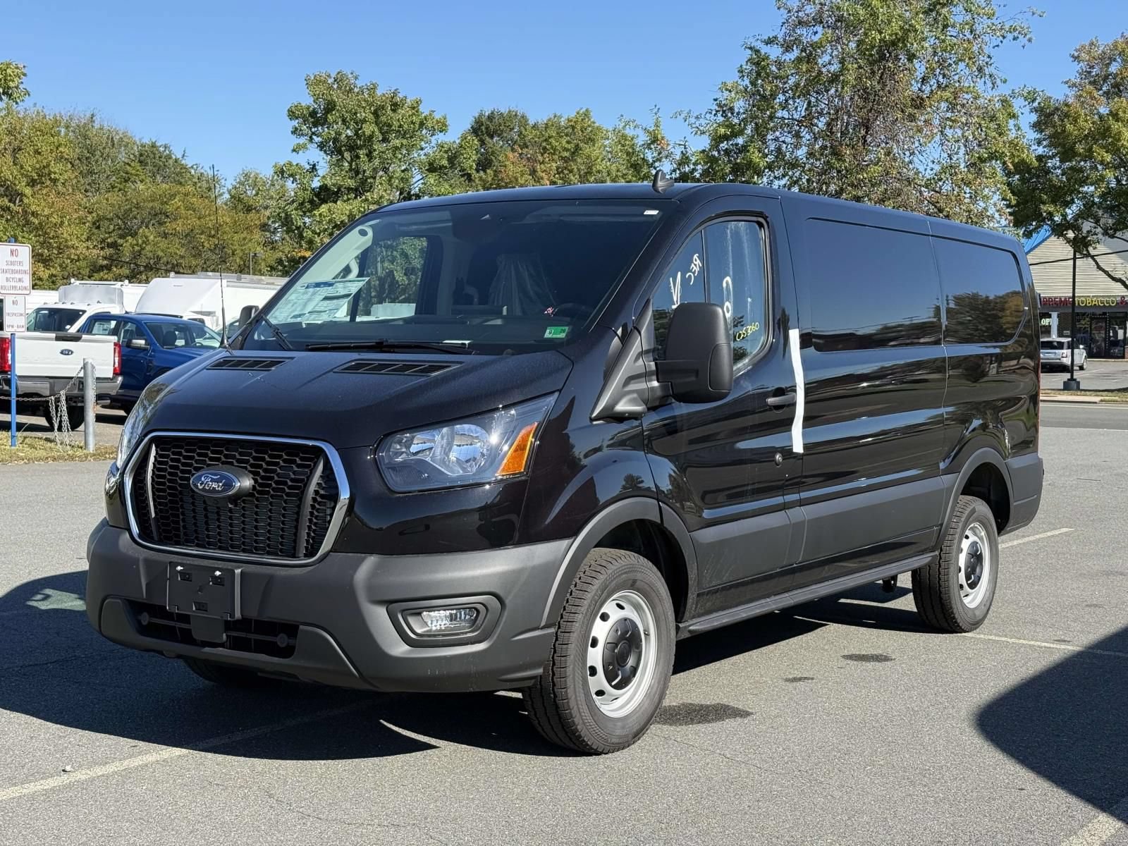 New 2025 Ford Transit 250 Low Roof w/ Load Area Protection Package RWD image 5