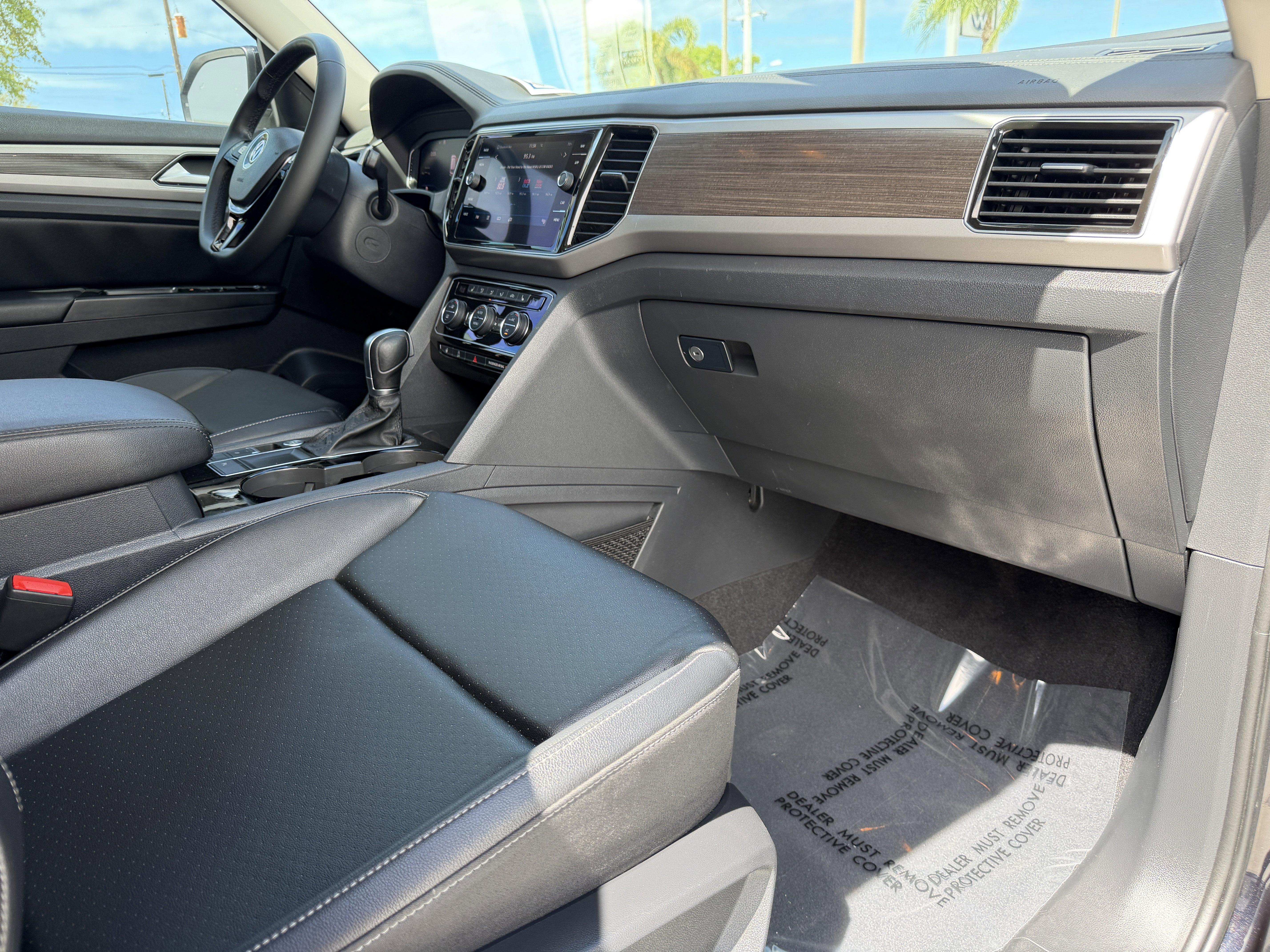 Used 2019 Volkswagen Atlas SEL FWD image 11