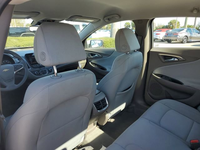Used 2025 Chevrolet Malibu LT image 11
