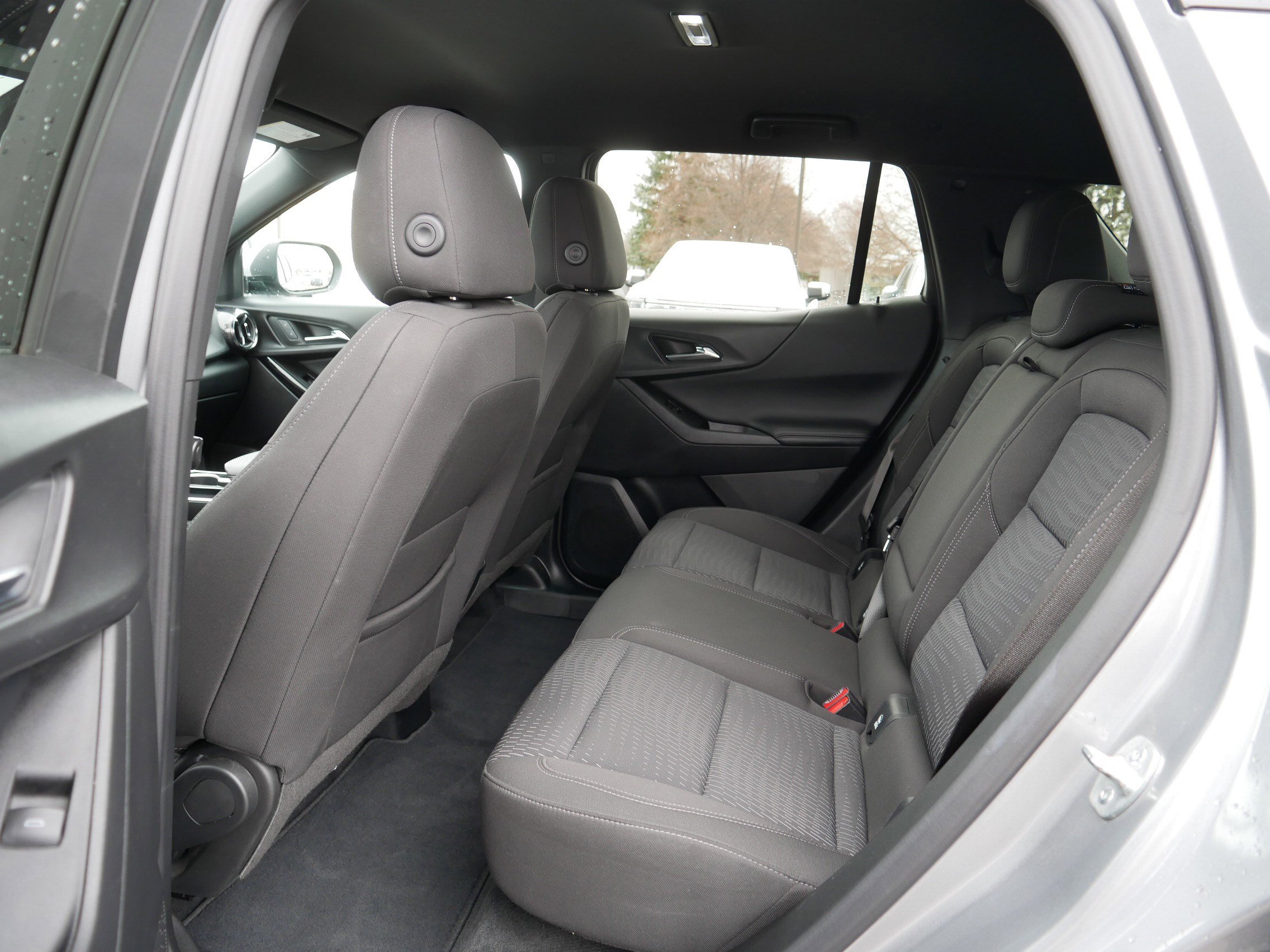 Used 2025 Chevrolet Equinox LT image 34