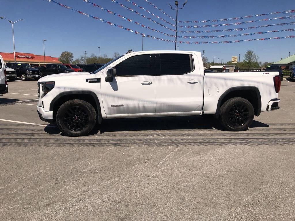 Used 2025 GMC Sierra 1500 Elevation image 11